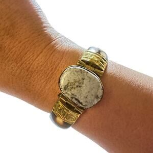 VINTAGE BONE HINGED CUFF BANGLE BRACELET BRASS ACCENTS GEMSTONE - NWOT